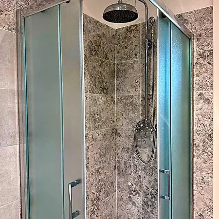 ホテル Fontana 56 4*